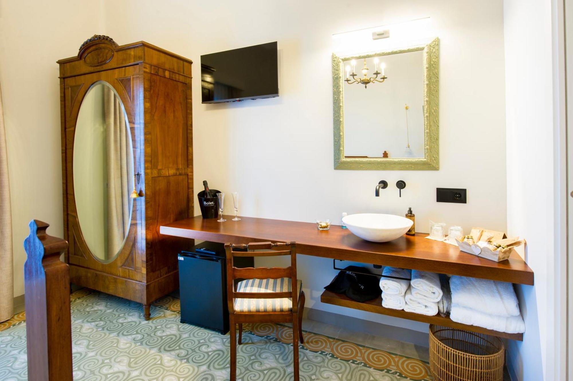 Bolet Casa Modernista Bed & Breakfast Castellvi de la Marca Eksteriør bilde